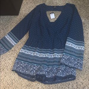 Super cute navy long sleeve romper :)